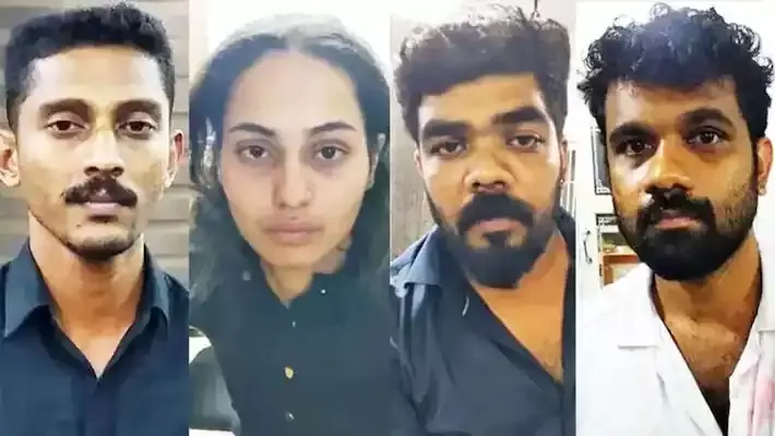 കൊച്ചി കൂട്ടബലാത്സംഗക്കേസ്: പ്രതികളെ പൊലീസ് കസ്റ്റഡിയിൽ വിട്ടു