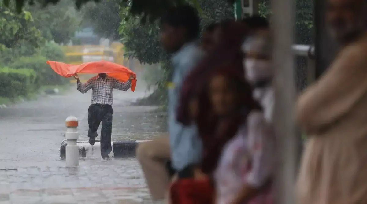 ശക്തമായ മഴ; 4 ജില്ലകളിൽ ഓറഞ്ച് അലർട്ട്, 8 ജില്ലകളിൽ യെല്ലോ അലർട്ട്