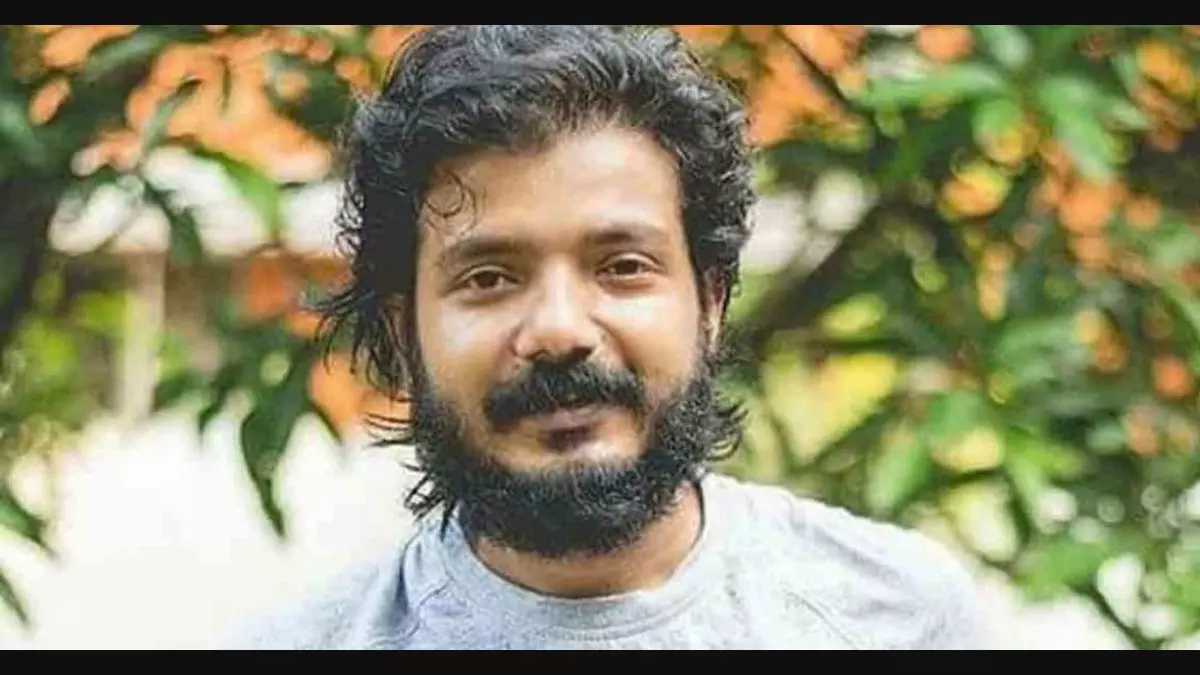 മഞ്ഞുമ്മൽ ബോയ്സിന് പിന്നാലെ സഞ്ചരിച്ച സമയം എനിക്കൊരു തെറാപ്പി പോലെ ആയിരുന്നു:  ശ്രീനാഥ് ഭാസി