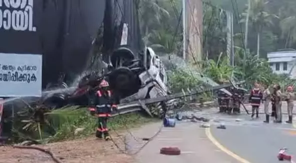 കൊട്ടാരക്കരയിൽ ഗ്യാസ് ടാങ്കർ തലകീഴായി മറിഞ്ഞ് അപകടം; ഗതാഗത നിയന്ത്രണം