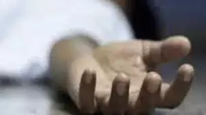 മുംബൈയിൽ പ്രസവ ശസ്ത്രക്രിയ മൊബൈൽ ടോർച്ചിന്റെ വെളിച്ചത്തിലെന്ന് ആരോപണം; യുവതിക്കും കുഞ്ഞിനും ദാരുണാന്ത്യം