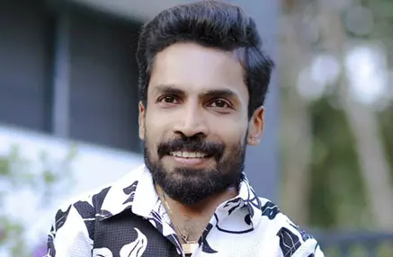 ചിലപ്പോൾ തെസ്നിയുടെ ഉമ്മയുടെ പ്രാർഥനയാകാം ഉയർച്ചയ്ക്കു പിന്നിൽ: ഗിന്നസ് പക്രു