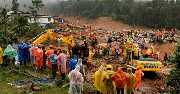 വയനാട് മുണ്ടക്കൈ ഉരുൾപൊട്ടൽ ദുരന്തം ; കാണാതായവരുടെ ആദ്യ കരട് പട്ടികയിൽ 138 പേർ