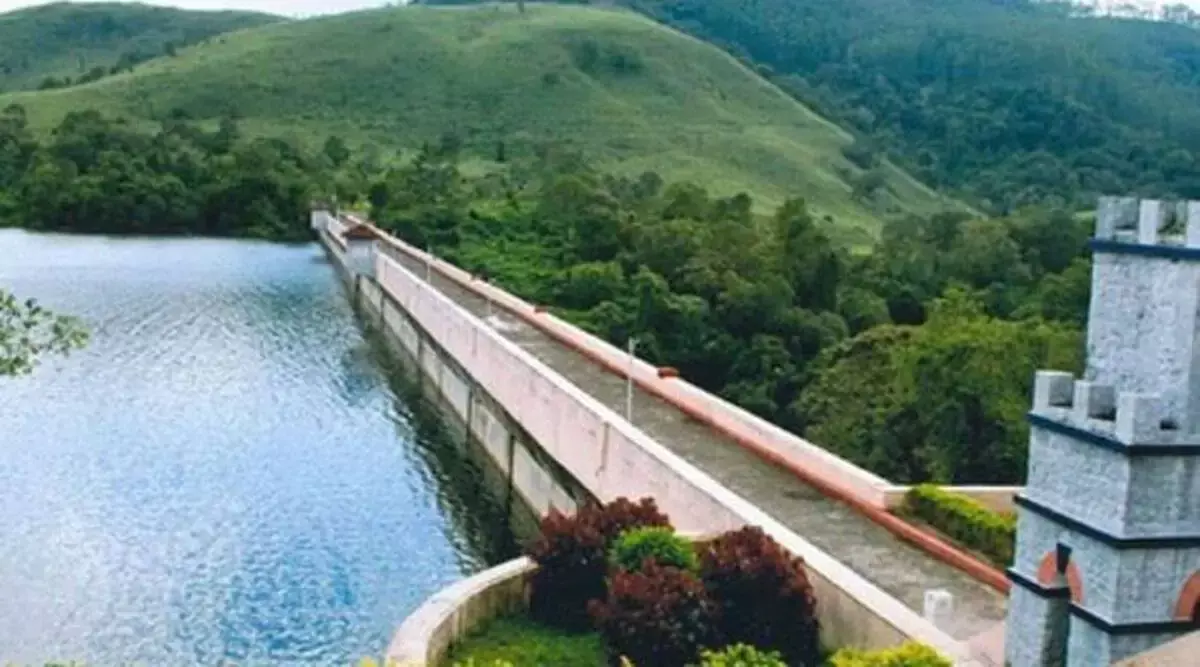 മഴ ശക്തിപ്രാപിക്കാൻ സാധ്യത; മുല്ലപ്പെരിയാർ അണക്കെട്ടിൽ പരിശോധന നടത്തി തമിഴ്നാട് ഉദ്യോഗസ്ഥർ