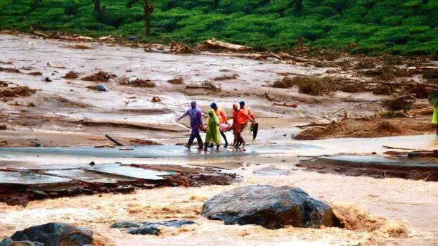 മുണ്ടക്കൈ ഉരുള്‍പൊട്ടല്‍: ചാലിയാറിലെ പരിശോധനയില്‍ രണ്ട് ശരീര ഭാഗങ്ങള്‍ കൂടി കണ്ടെത്തി