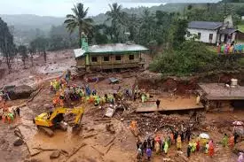 ഉരുൾപൊട്ടൽ ദുരന്തം; കണക്കുകളുമായി ബന്ധപ്പെട്ട് വിവാദത്തിൽ സർക്കാരിന് മേൽ സമ്മർദ്ദം ശക്തമാക്കി പ്രതിപക്ഷം