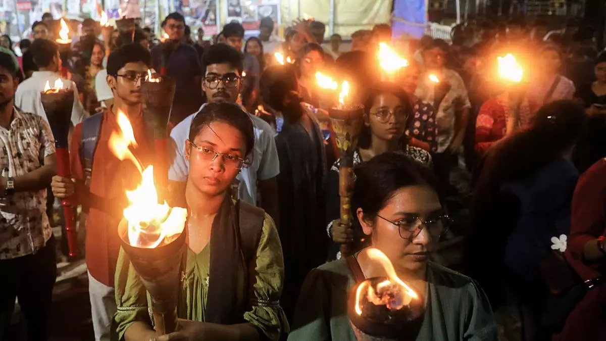 ആശുപത്രിയിലെ അതിക്രമം; ബംഗാളിൽ പുതിയ പ്രതിഷേധ മുന്നറിയിപ്പുമായി ഡോക്ടർമാ​ർ