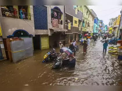 തീവ്രമഴയ്ക്ക് സാധ്യത; ചെന്നൈയുള്‍പ്പെടെ നാല് ജില്ലകളില്‍ സ്കൂളുകള്‍ക്കും കോളേജുകള്‍ക്കും അവധി