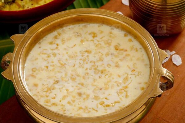എളുപ്പത്തിൽ തയ്യാറാക്കാവുന്ന രുചികരമായ അവൽ പായസം